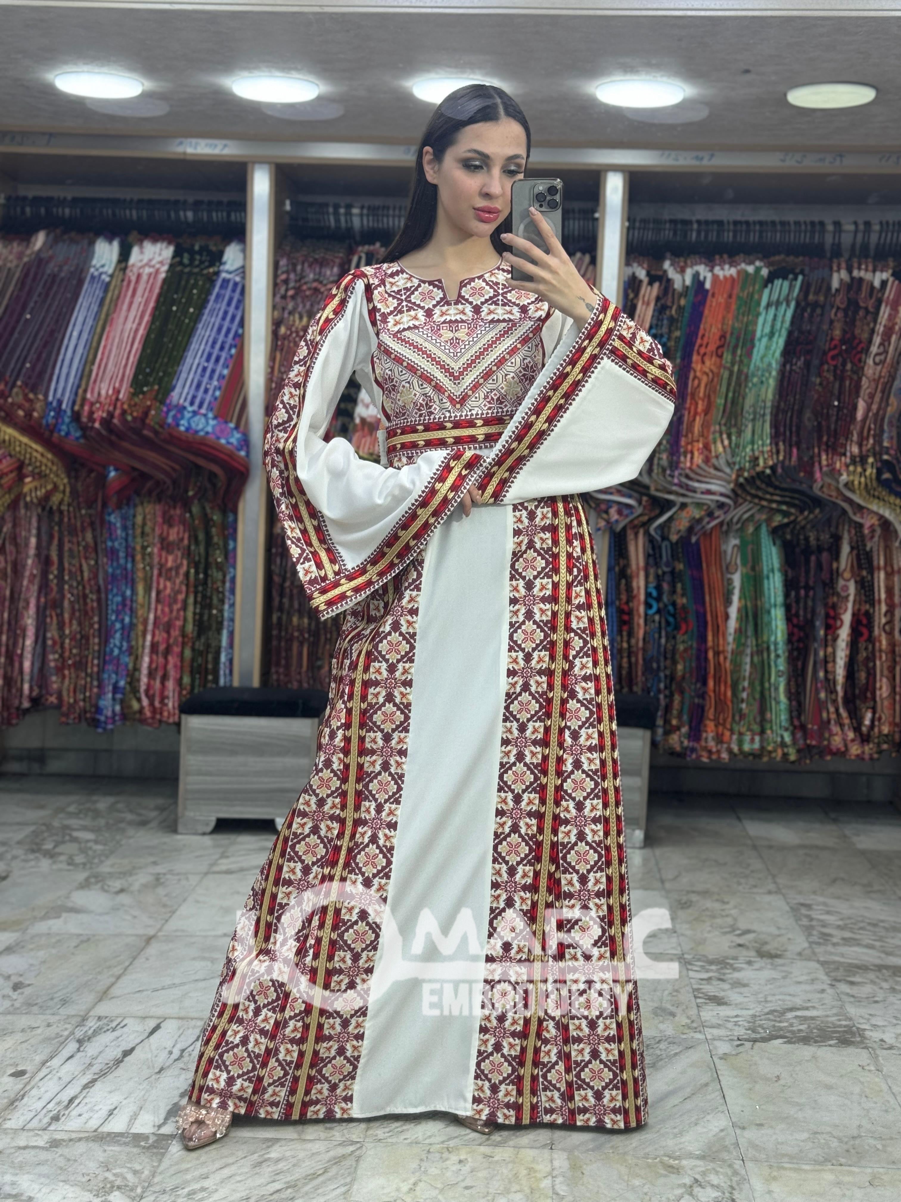 Embroidery Delicate with Stone Embroidery Thobe