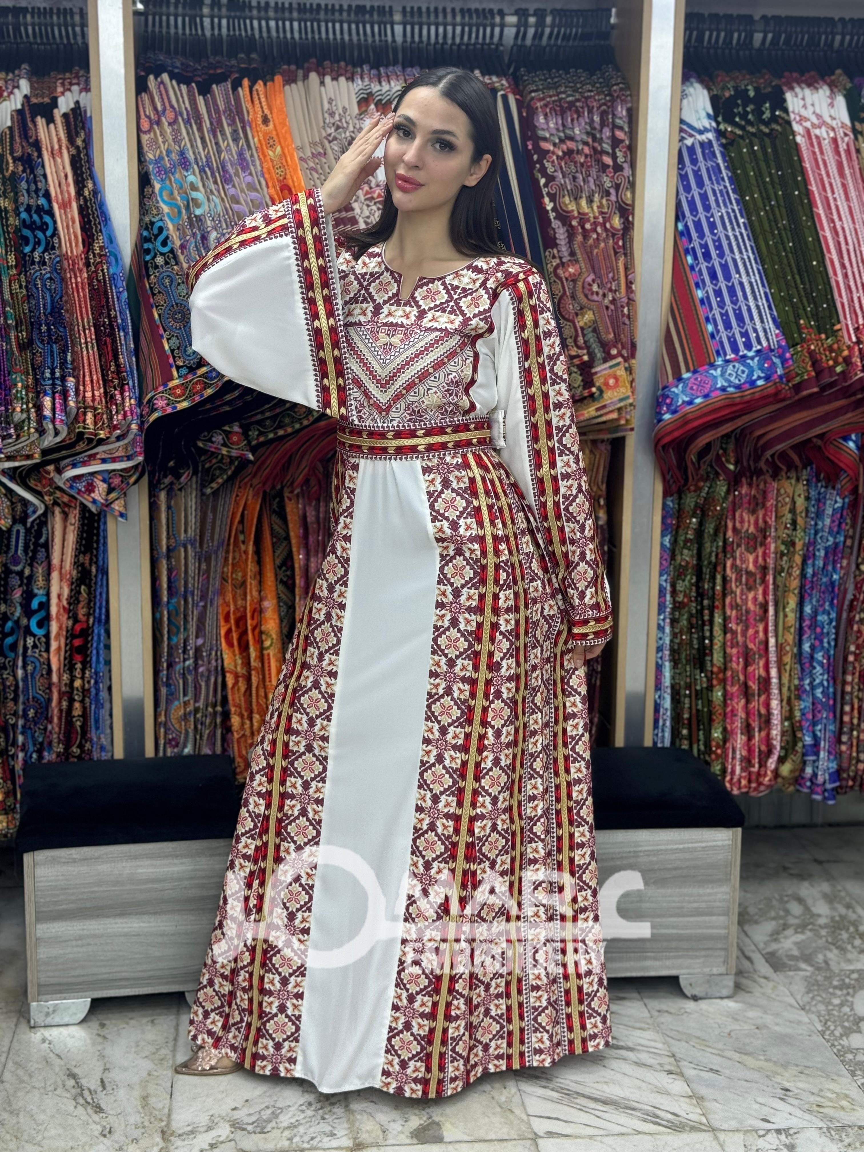 Embroidery Delicate with Stone Embroidery Thobe
