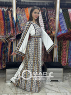 Embroidery Delicate with Stone Embroidery Thobe