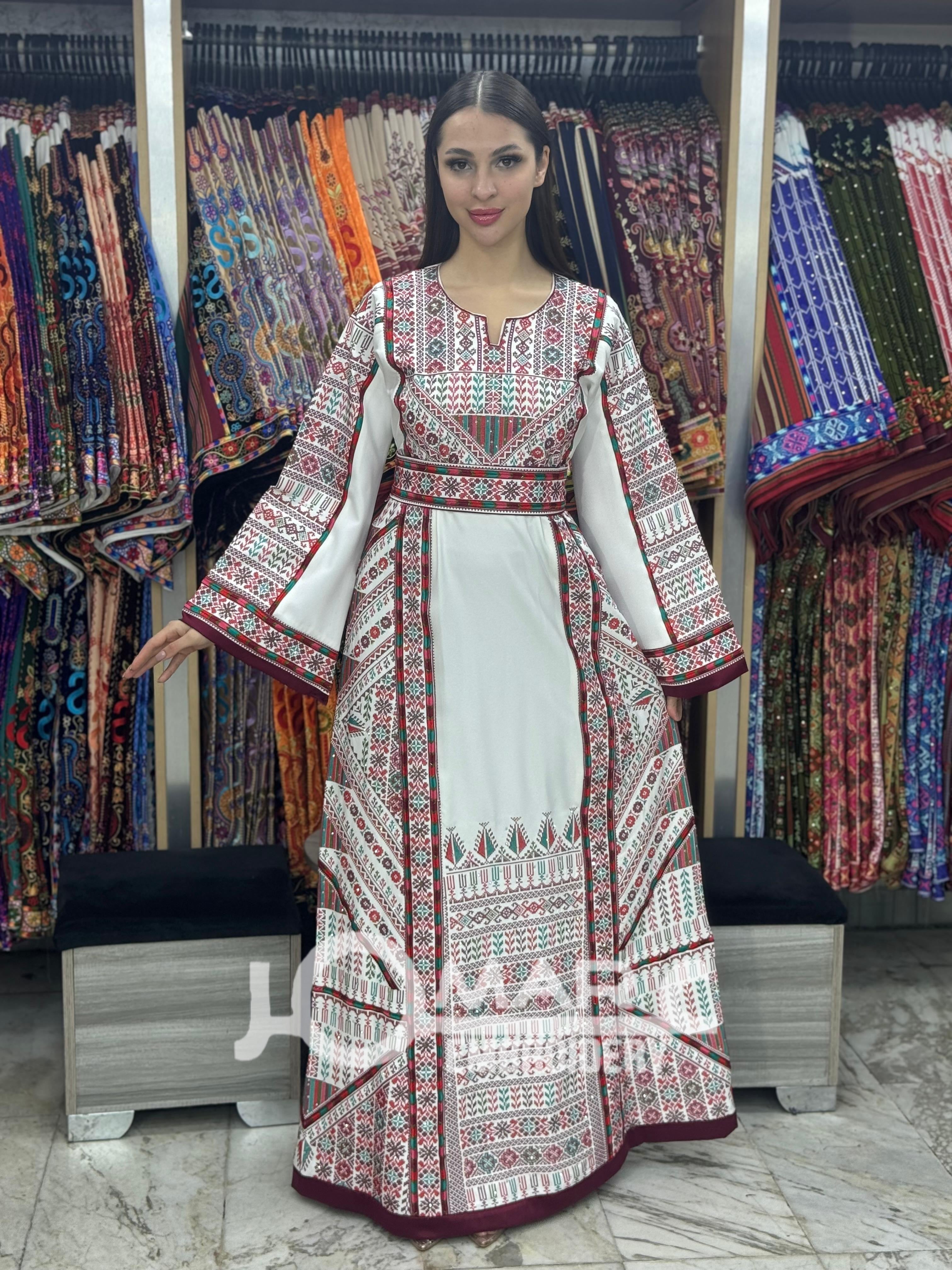 White Malacca Embroidery Delicate with Stone Embroidery Thobe