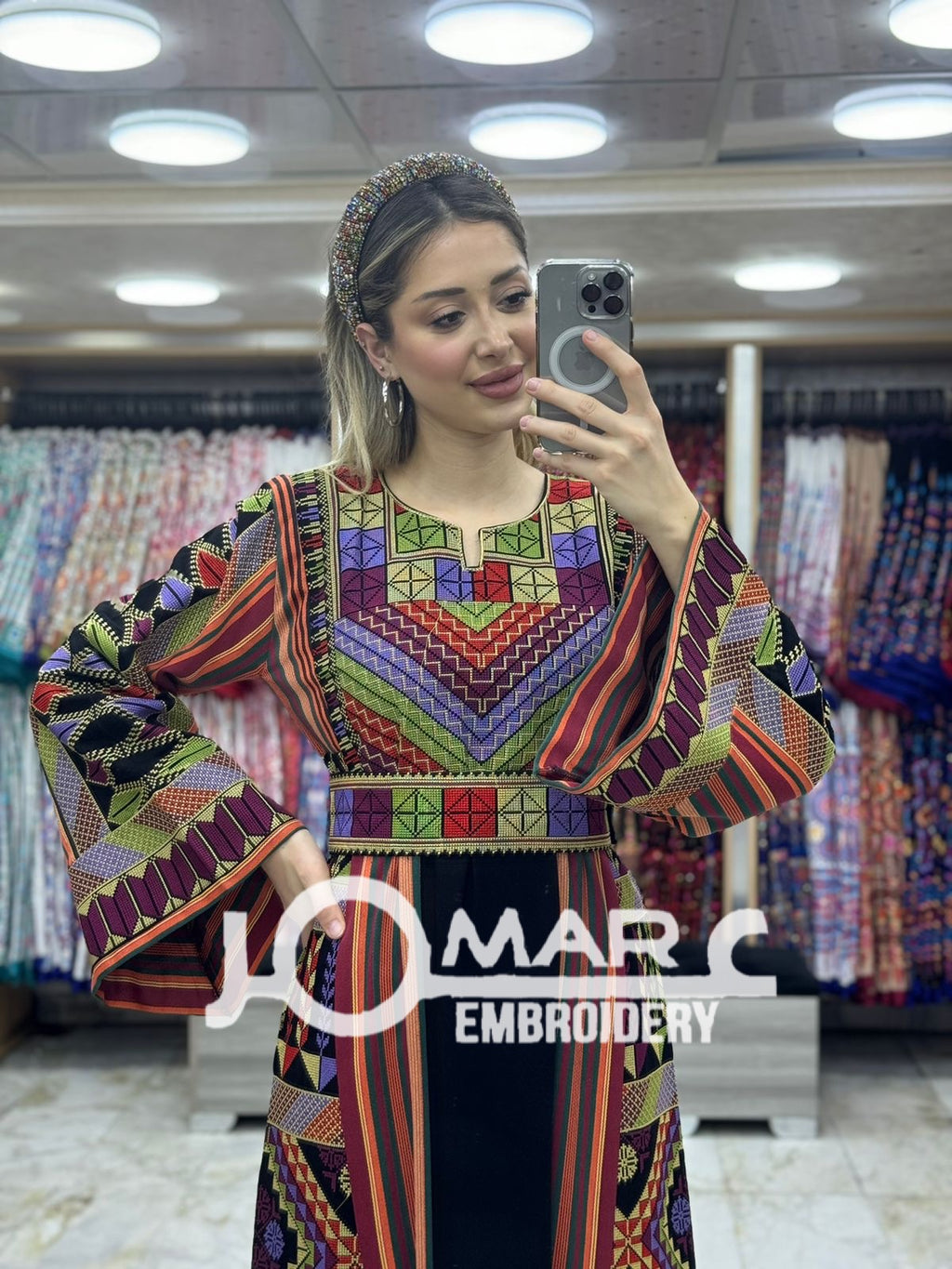 Embroidery Delicate with Stone Embroidery Thobe