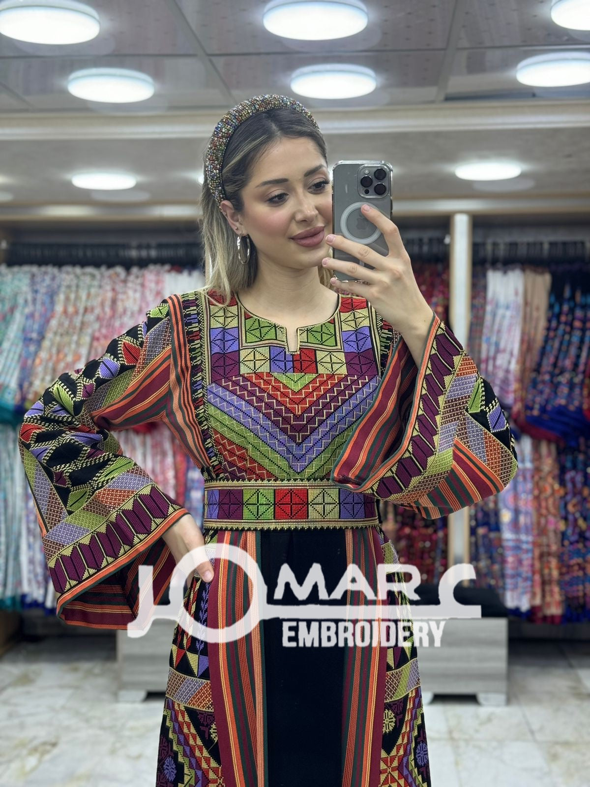 Embroidery Delicate with Stone Embroidery Thobe