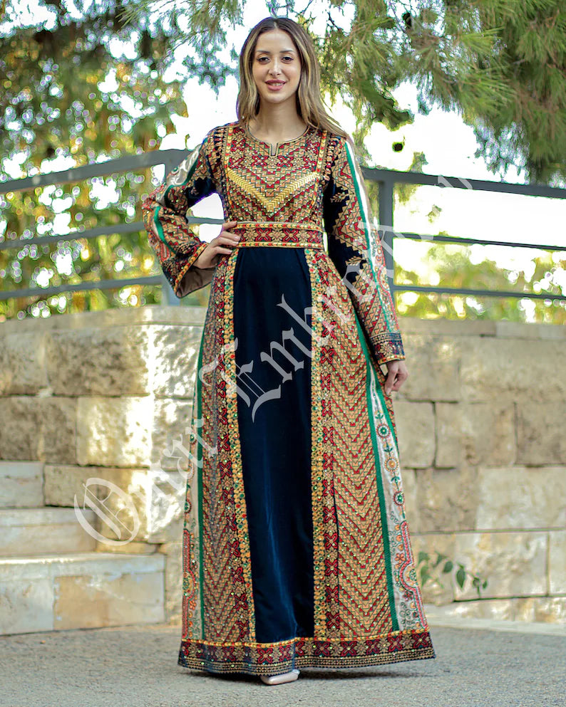 Palestinian thobe Vlevet Tatreez Embroidered Traditional Palestinian Arabic Dress ثوب مخمل