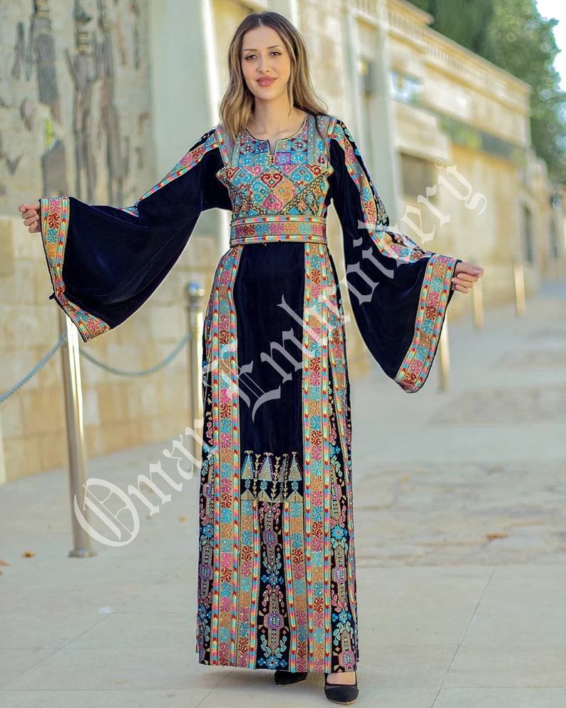 Palestinian thobe Vlevet Tatreez Embroidered Traditional Palestinian Arabic Dress ثوب مخمل