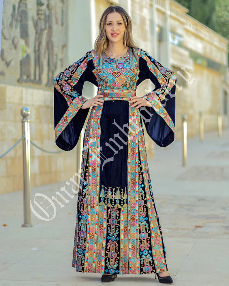 Palestinian thobe Vlevet Tatreez Embroidered Traditional Palestinian Arabic Dress ثوب مخمل