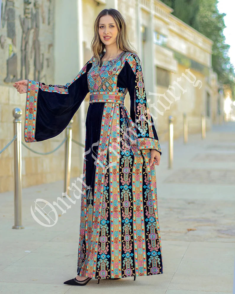 Palestinian thobe Vlevet Tatreez Embroidered Traditional Palestinian Arabic Dress ثوب مخمل