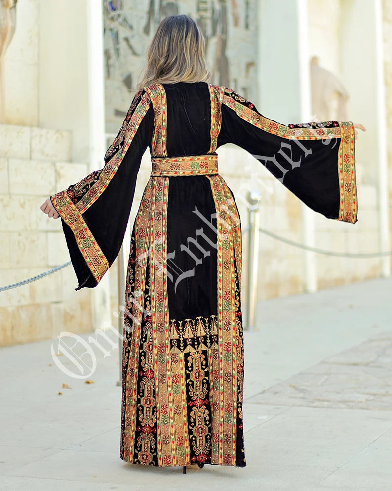 Palestinian thobe Vlevet Tatreez Embroidered Traditional Palestinian Arabic Dress ثوب مخمل