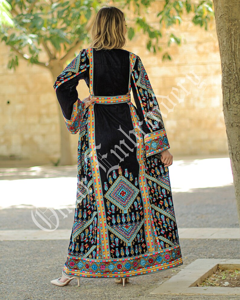 Palestinian thobe Vlevet Tatreez Embroidered Traditional Palestinian Arabic Dress