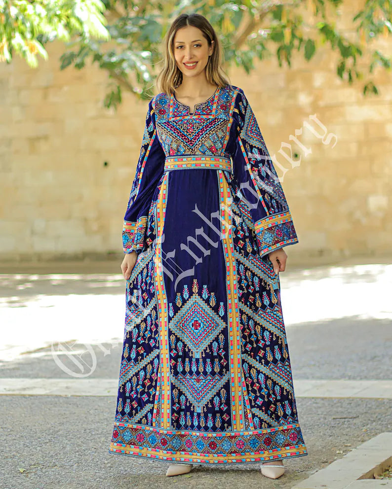 Palestinian thobe Vlevet Tatreez Embroidered Traditional Palestinian Arabic Dress ثوب مخمل