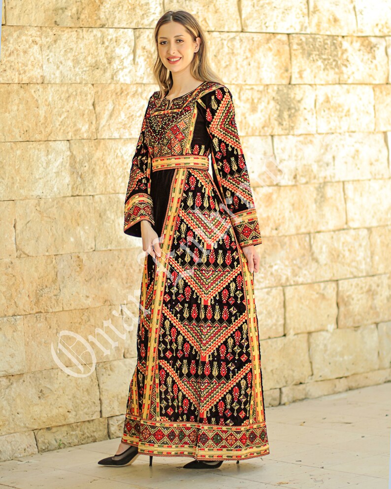 Palestinian thobe Vlevet Tatreez Embroidered Traditional Palestinian Arabic Dress ث