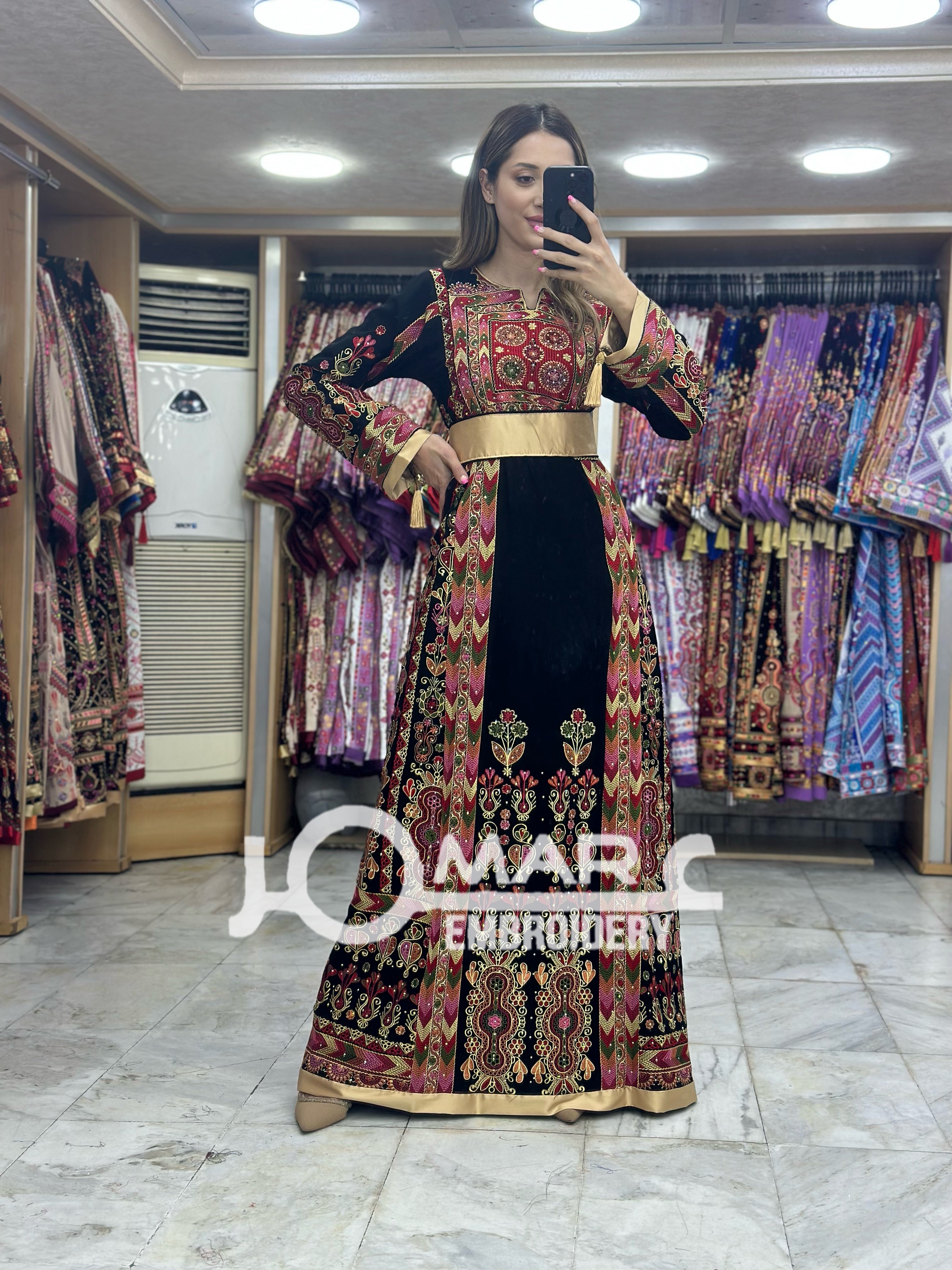 Black/Gold Thoub Embroidery Stone Thobe with Matching Embroidery Belt