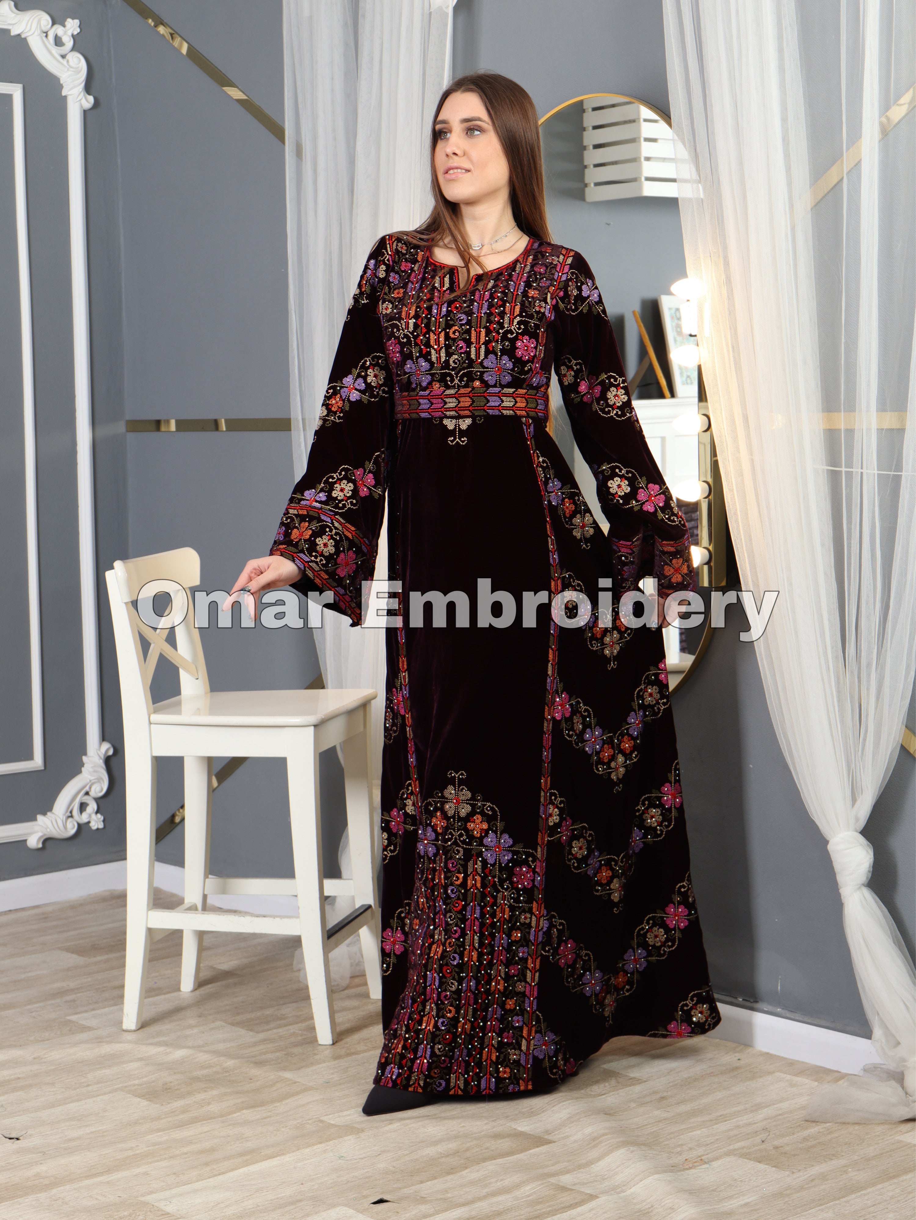 Simple Unique Dark Purple Silk Velvet Embroidery Thobe