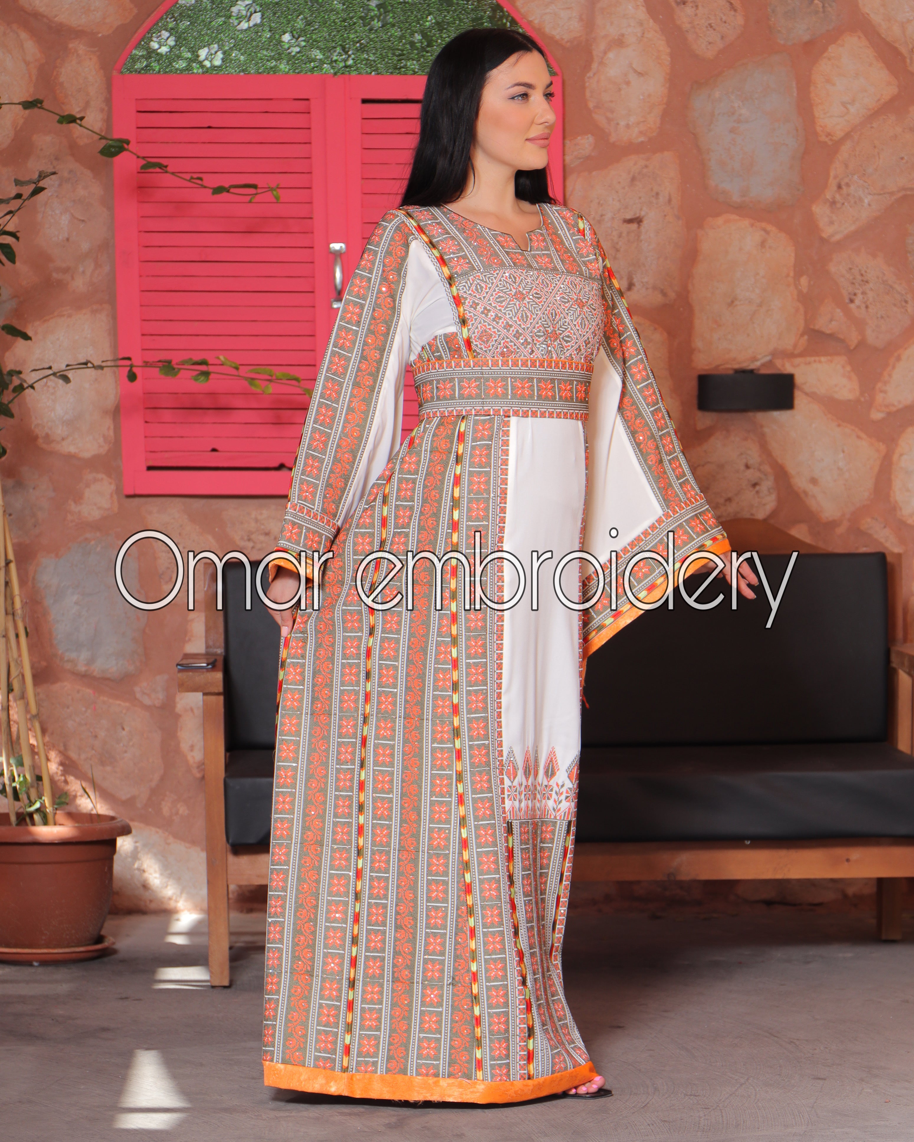 Traditional Thoub Embroidery Wide Sleeve Elegant with Reversible Belt