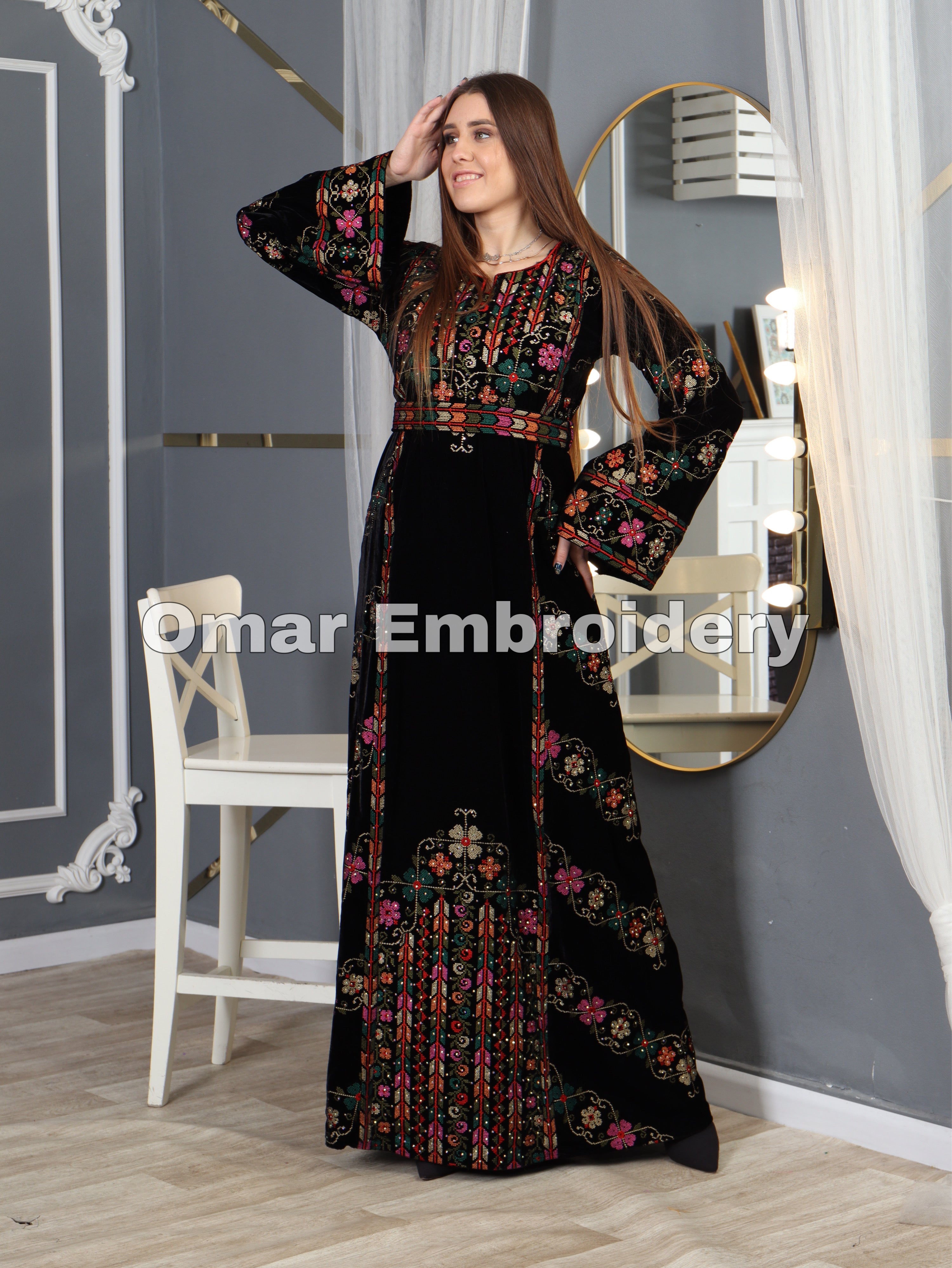 Simple Unique Blacks Silk Velvet Embroidery Thobe