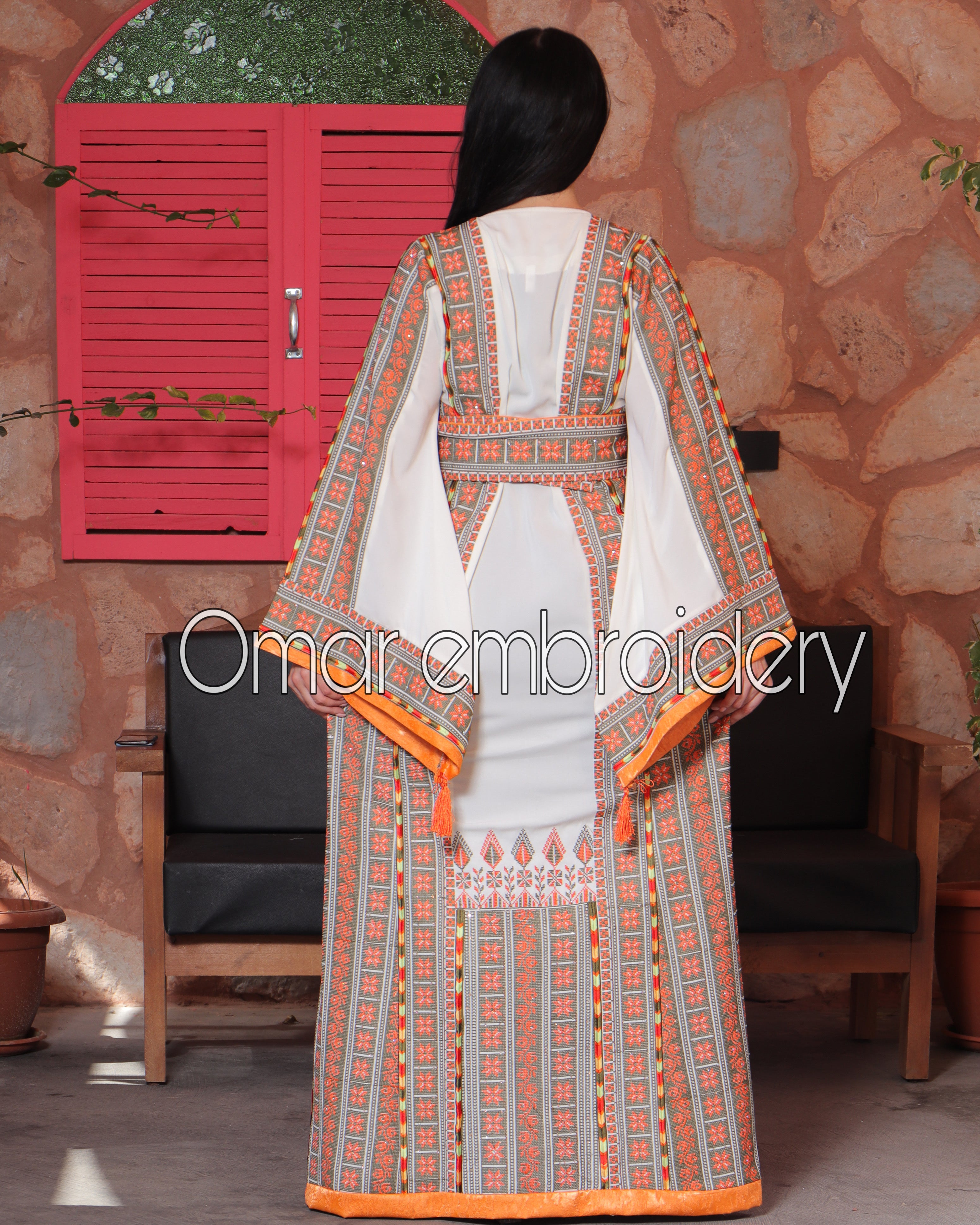 Traditional Thoub Embroidery Wide Sleeve Elegant with Reversible Belt