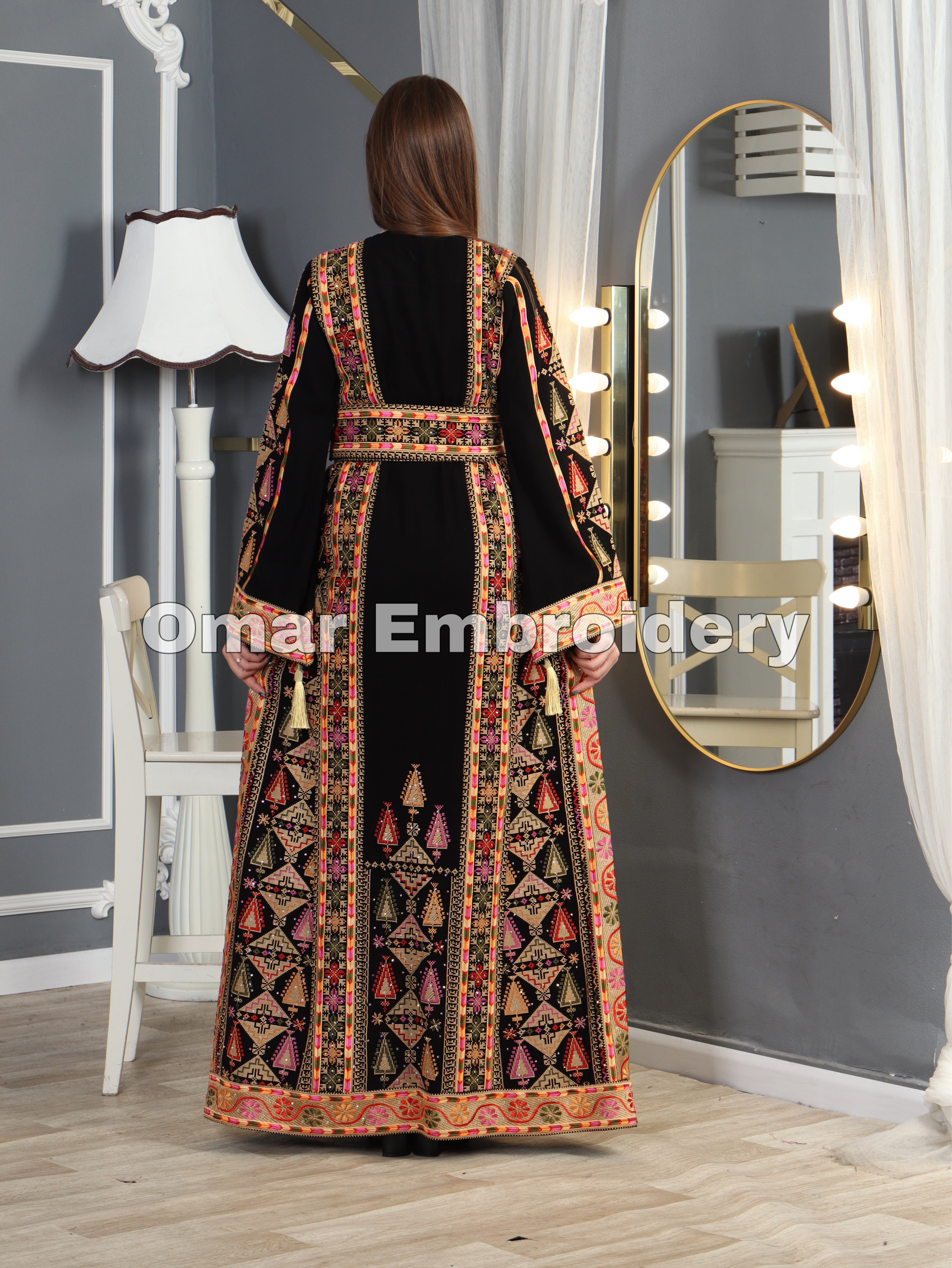 Black/Gold Thoub Embroidery Stone Thobe with Matching Embroidery Belt