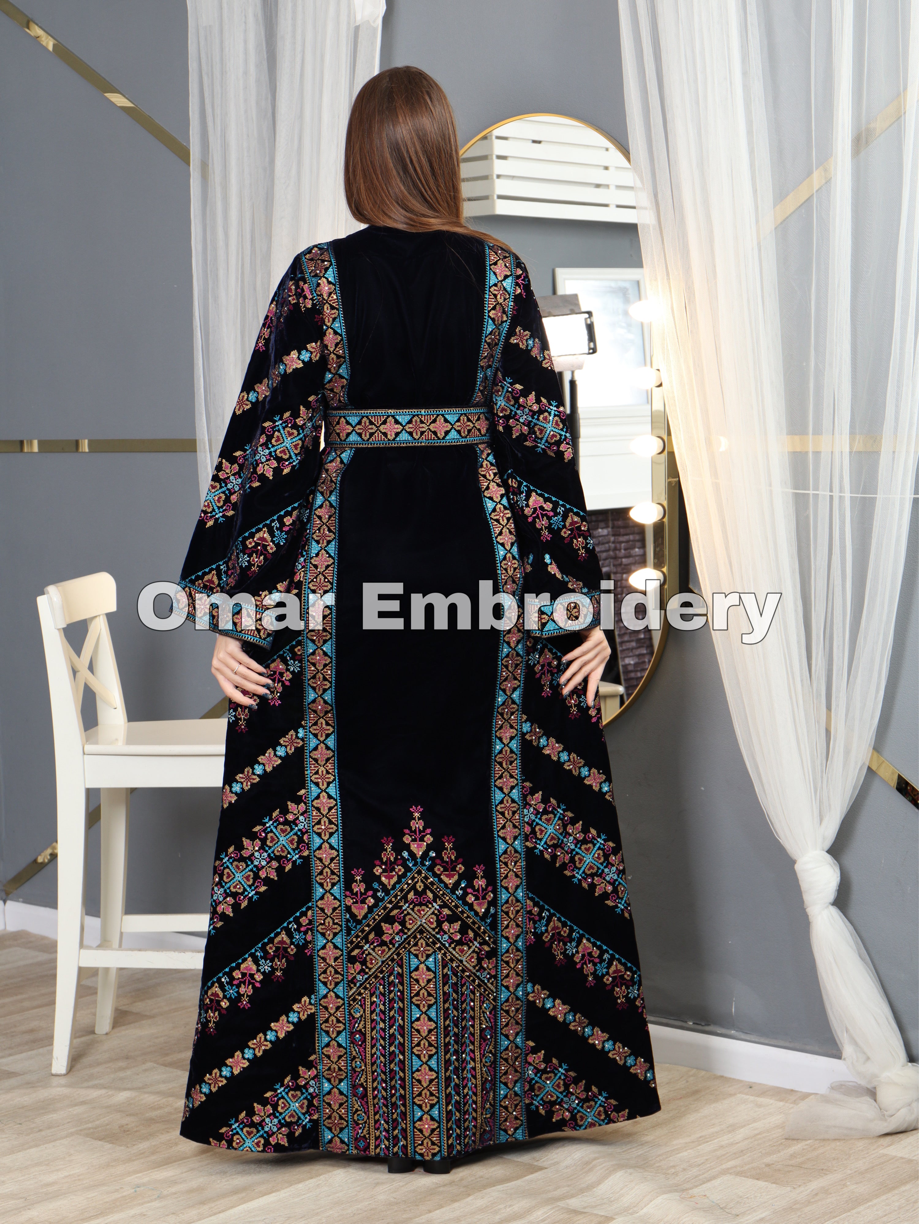 Simple Unique Navy Silk Velvet Embroidery Thobe