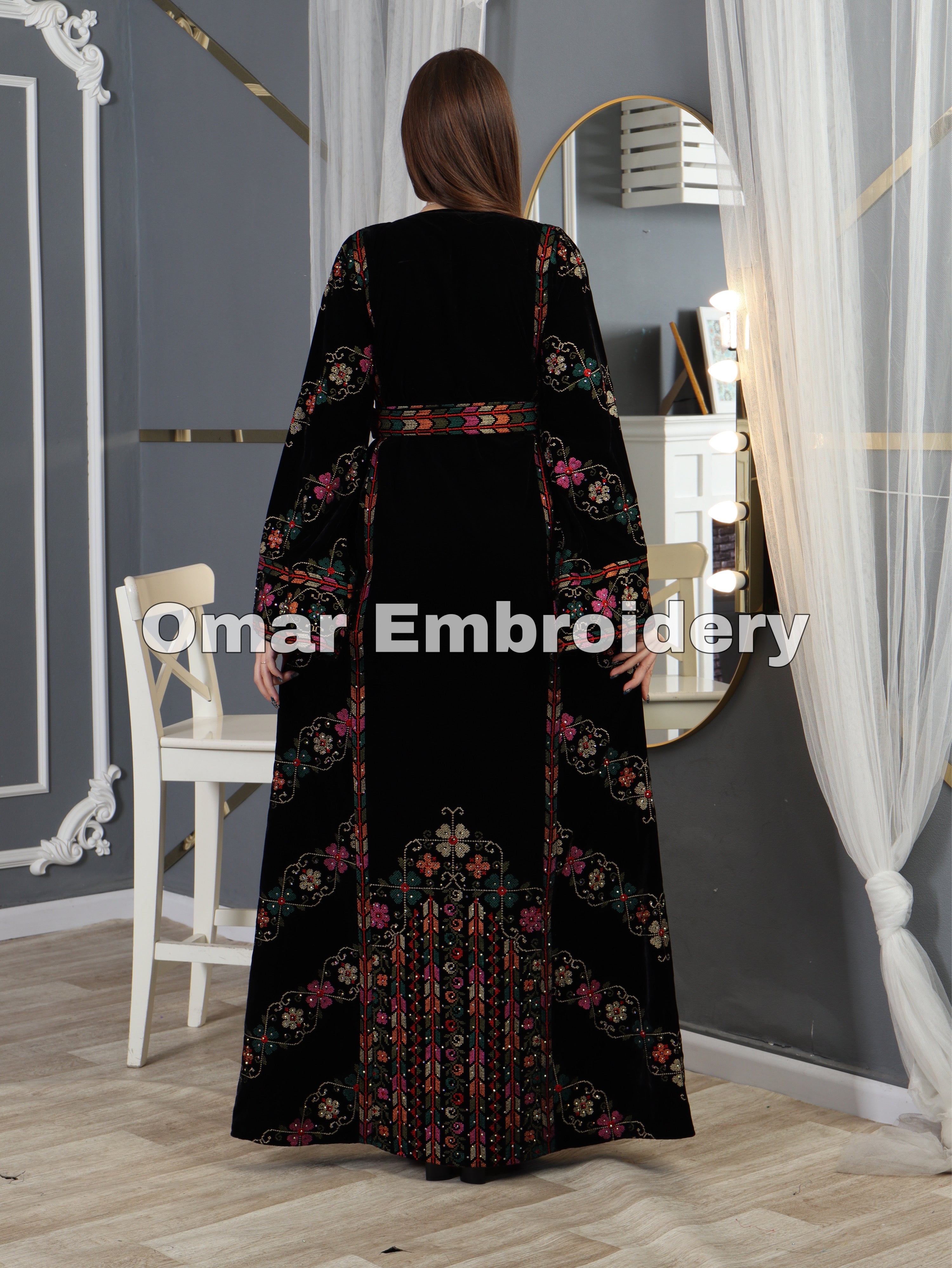 Simple Unique Blacks Silk Velvet Embroidery Thobe
