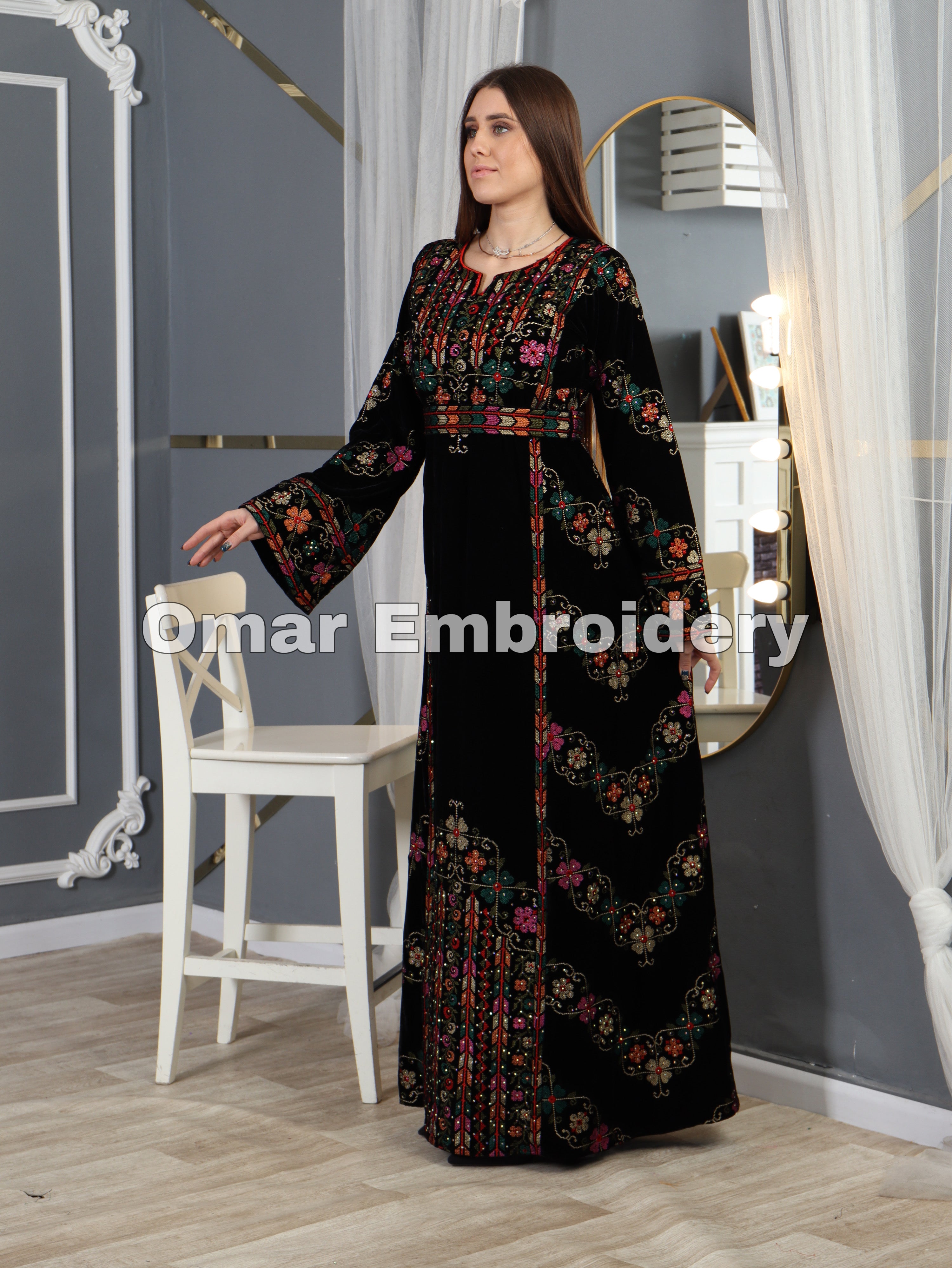 Simple Unique Blacks Silk Velvet Embroidery Thobe