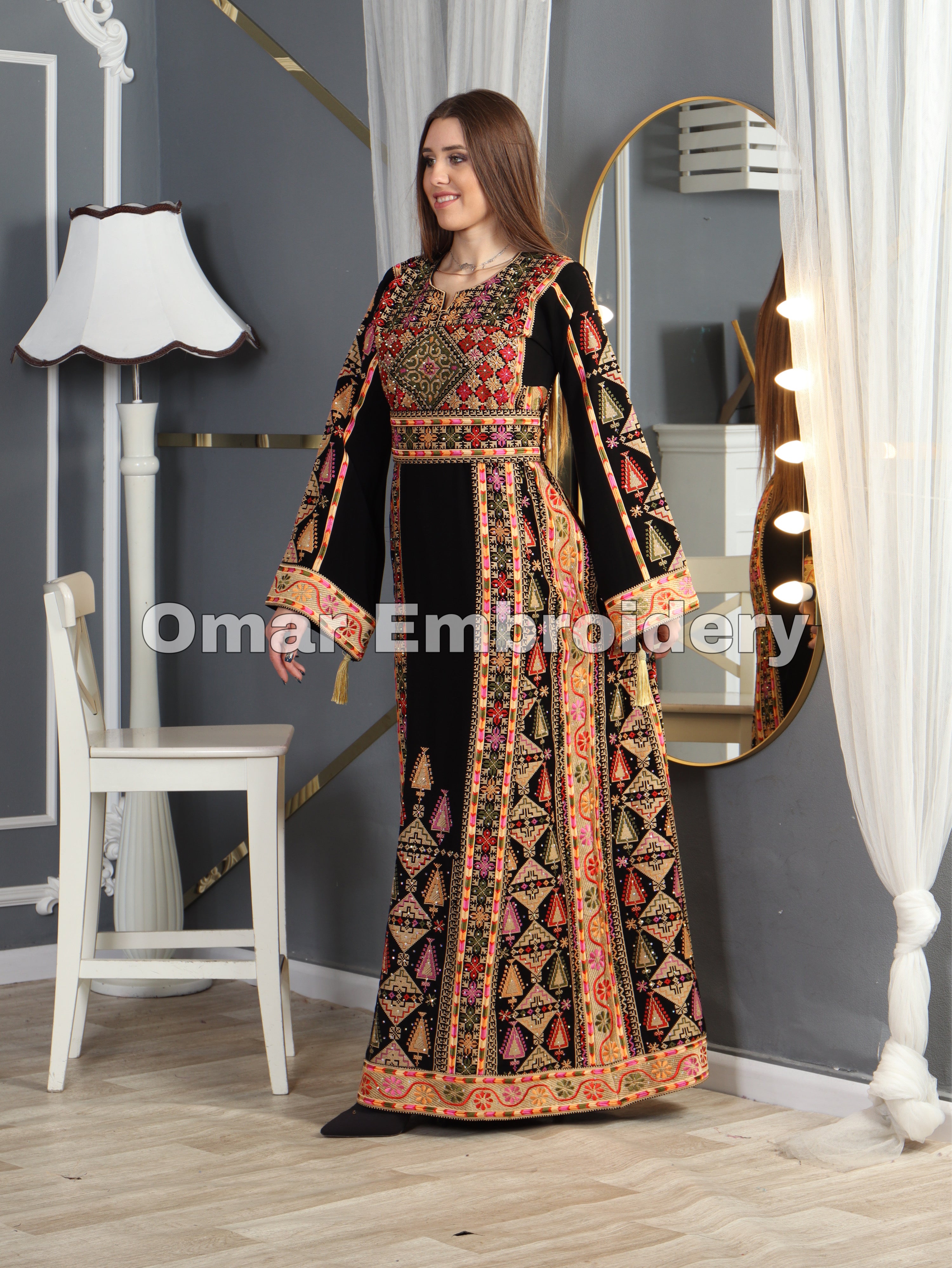Black/Gold Thoub Embroidery Stone Thobe with Matching Embroidery Belt