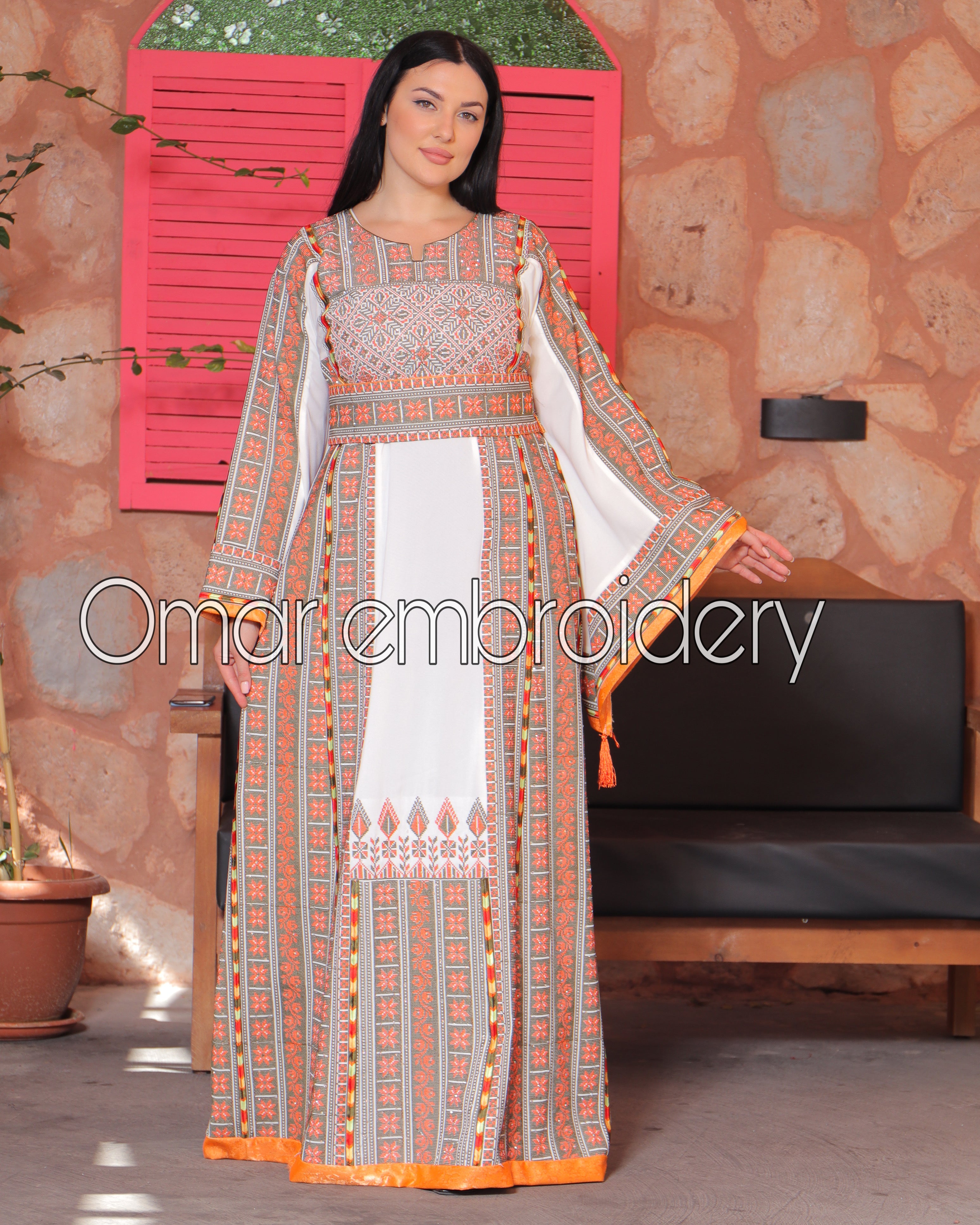 Traditional Thoub Embroidery Wide Sleeve Elegant with Reversible Belt