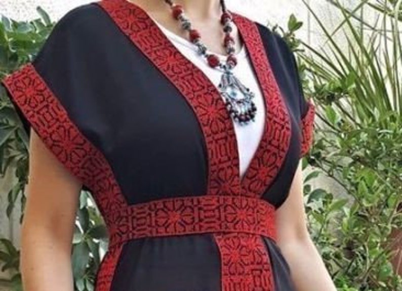 Palestinian Open Embroidered Jordanian Traditional Arabic Bisht
